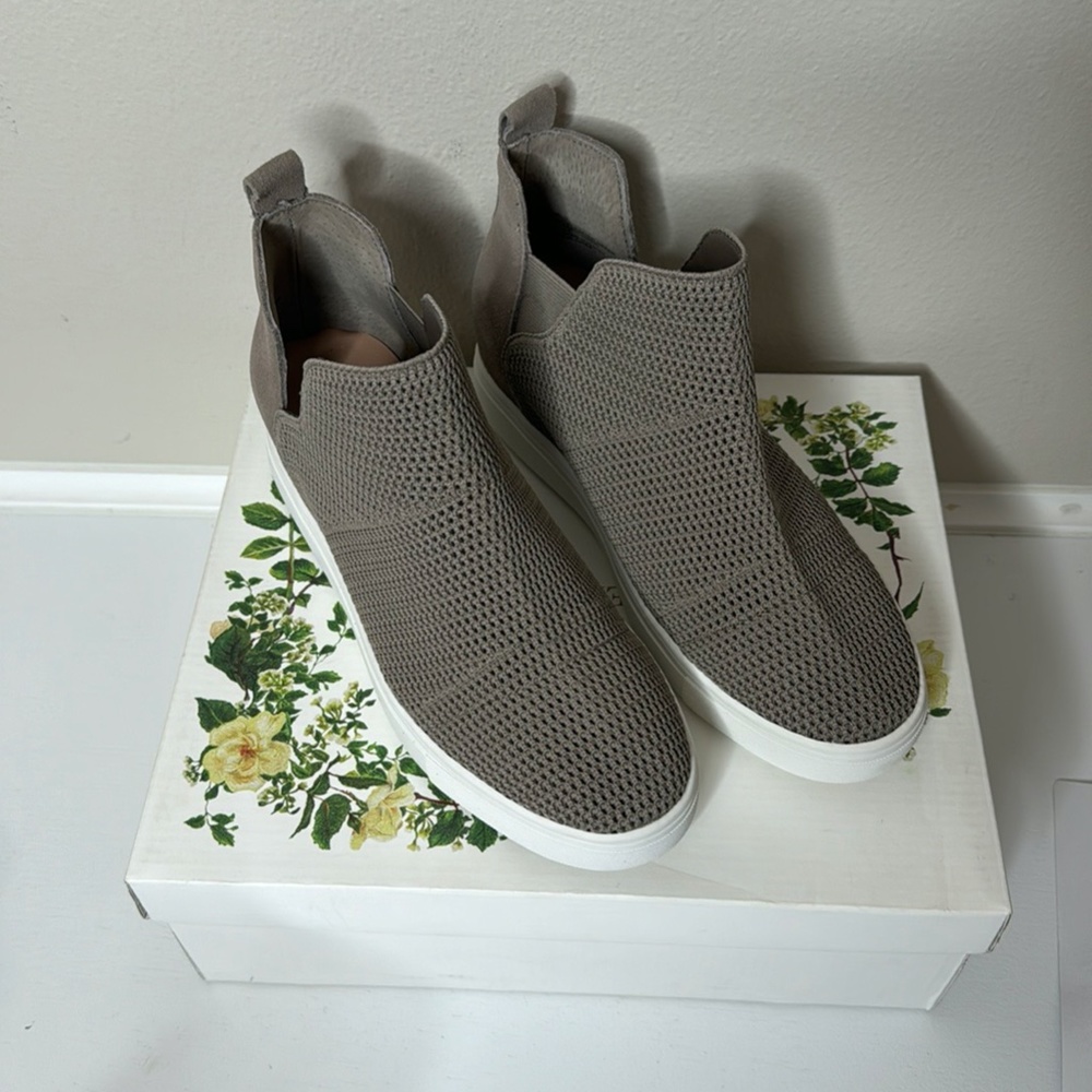 Chelsea & Violet CV-CIELO Taupe/Blush Sneakers Booties Mesh/Suede Sneakers 8.5